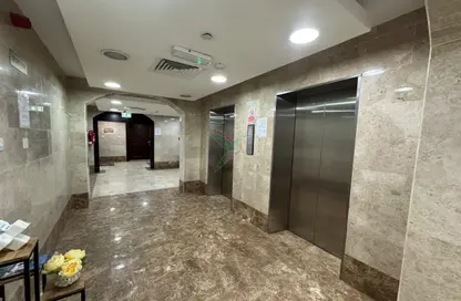 Office Space - Studio - 4 Bathrooms for rent in Al Dafeinah - Asharej - Al Ain