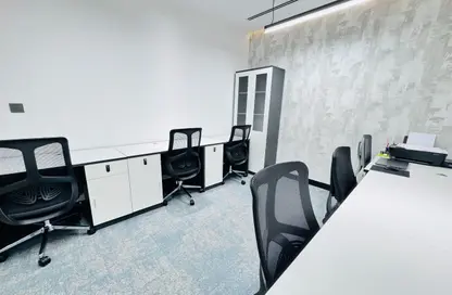 Business Centre - Studio - 3 Bathrooms for rent in Iris Bay - Business Bay - Dubai