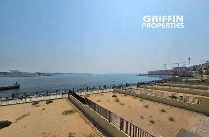 Villa - 5 Bedrooms - 6 Bathrooms for sale in Sur La Mer - La Mer - Jumeirah - Dubai
