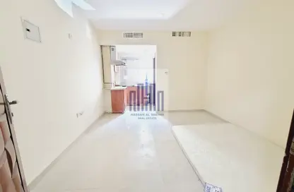 Apartment - Studio - 1 Bathroom for rent in Fire Station Road - Muwaileh - Sharjah