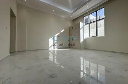 شقة - 1 حمام للايجار في مركز محمد بن زايد - مدينة محمد بن زايد - أبوظبي