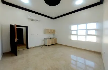 Apartment - 1 Bathroom for rent in Dhaher 3 - Al Dhahir - Al Ain
