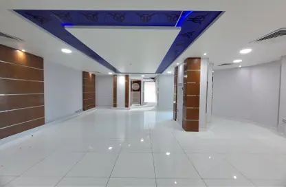 Office Space - Studio - 2 Bathrooms for rent in Emerald Tower - Khalifa Street - Abu Dhabi
