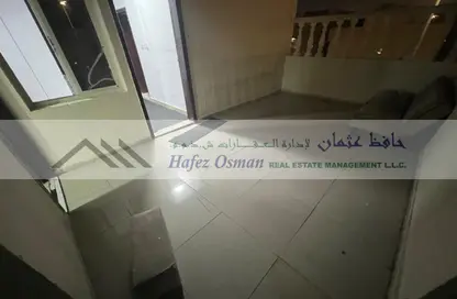 Apartment - Studio - 1 Bathroom for rent in Al Manaseer - Abu Dhabi