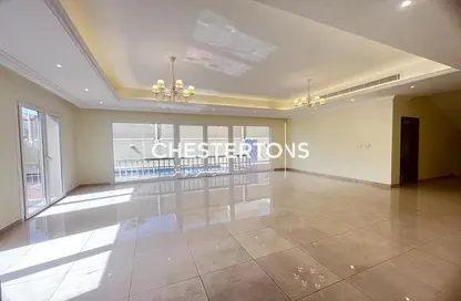 مجمع سكني - 5 غرف نوم - 6 حمامات للايجار في فلل الجميرا 1 - جميرا 1 - الجميرا - دبي