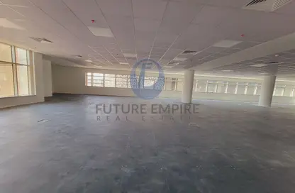 مكتب - استوديو - 1 حمام للايجار في منطقة القرهود - دبي