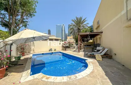 Villa - 4 Bedrooms - 5 Bathrooms for rent in Meadows 1 - Meadows - Dubai