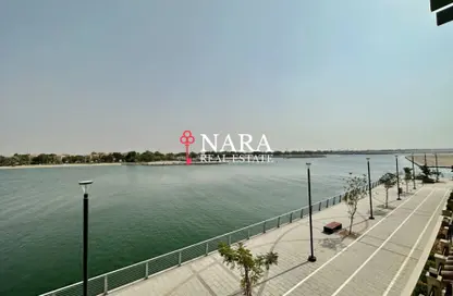 Villa - 4 Bedrooms - 5 Bathrooms for rent in Luluat Al Raha - Al Raha Beach - Abu Dhabi