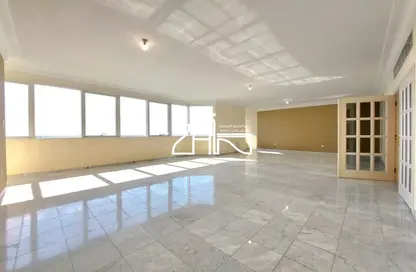 Apartment - 3 Bedrooms - 4 Bathrooms for rent in Al Khalidiya - Abu Dhabi