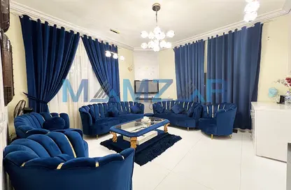 Living Room image for: Villa - Studio for rent in Shakhbout City - Abu Dhabi, Image 1
