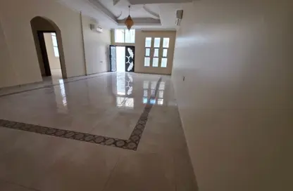Townhouse - 4 Bedrooms - 5 Bathrooms for rent in Al Mowaihat 1 - Al Mowaihat - Ajman