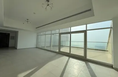 Apartment - 1 Bedroom - 3 Bathrooms for rent in Blue Tower - Sheikh Zayed Road - Dubai