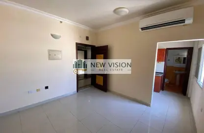 Apartment - Studio - 1 Bathroom for rent in Al Nabaa Building - Al Naba'ah - Al Sharq - Sharjah