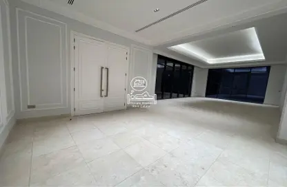 Empty Room image for: Villa - 7 Bedrooms for sale in Shakhbout City - Abu Dhabi, Image 1