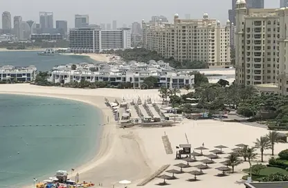 Apartment - 2 Bedrooms - 3 Bathrooms for rent in Sapphire - Tiara Residences - Palm Jumeirah - Dubai