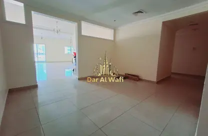 Apartment - 3 Bedrooms - 4 Bathrooms for rent in Street 64 - Al Nahda - Sharjah