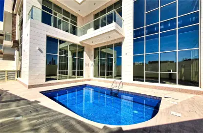 Pool image for: Villa - 6 Bedrooms - 7 Bathrooms for rent in Jumeirah 1 Villas - Jumeirah 1 - Jumeirah - Dubai, Image 1