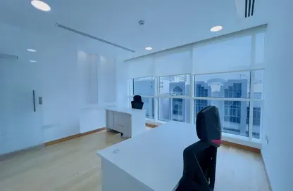 Office Space - Studio - 4 Bathrooms for rent in Hamdan Street - Abu Dhabi