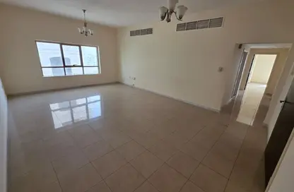 Apartment - 2 Bedrooms - 2 Bathrooms for rent in Corniche Tower - Ajman Corniche Road - Ajman