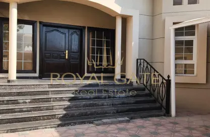 Stairs image for: Villa - 5 Bedrooms - 7 Bathrooms for rent in Mohamed Bin Zayed Centre - Mohamed Bin Zayed City - Abu Dhabi, Image 1