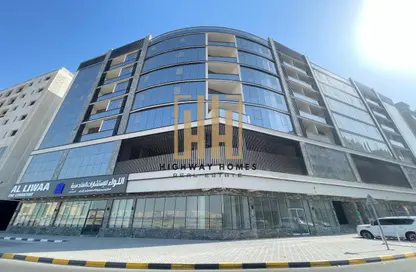 Shop - Studio - 2 Bathrooms for rent in UOS - Muwaileh Commercial - Sharjah