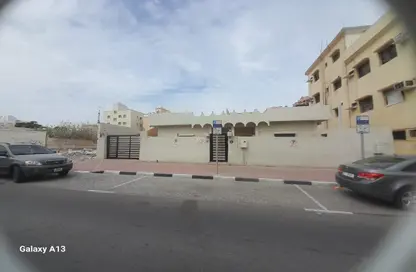 Villa - 4 Bedrooms - 3 Bathrooms for sale in Al Nuaimiya - Ajman