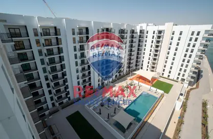 Apartment - Studio - 1 Bathroom for sale in Waters Edge - Yas Island - Abu Dhabi
