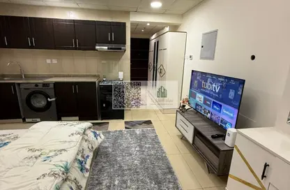 Apartment - Studio - 1 Bathroom for rent in Jasmine Towers - Garden City - Ajman