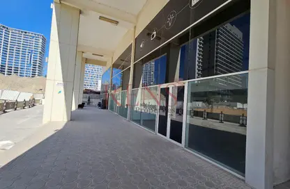 Shop - Studio - 2 Bathrooms for rent in Capital Golden Tower - Business Bay - Dubai