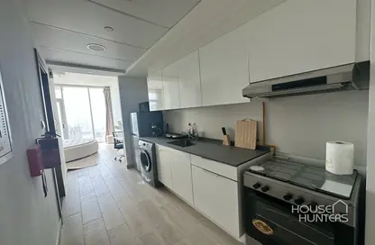 Apartment - Studio - 1 Bathroom for rent in Bloom Towers B - Bloom Towers - Jumeirah Village Circle - Dubai