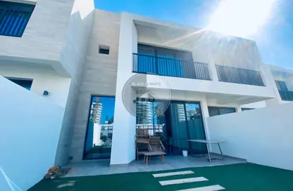 تاون هاوس - 2 غرف نوم - 4 حمامات للايجار في فيلات ماربيلا الاولى - ماربيا - ميناء العرب - راس الخيمة - رأس الخيمة تاون هاوس - 2 غرف نوم - 4 حمامات للايجار في فيلات ماربيلا الاولى - ماربيا - ميناء العرب - راس الخيمة - رأس الخيمة