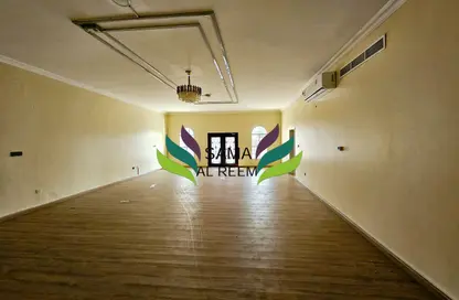 Villa - Studio - 4 Bathrooms for rent in Al Manara - Dubai