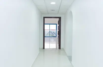 Apartment - 3 Bedrooms - 4 Bathrooms for rent in Airport Road - Abu Dhabi