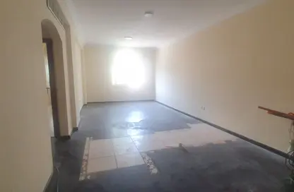 Apartment - 1 Bedroom - 2 Bathrooms for rent in Muwaileh Commercial - Sharjah