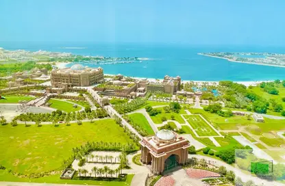 Apartment - 2 Bedrooms - 3 Bathrooms for rent in Etihad Tower 4 - Etihad Towers - Corniche Road - Abu Dhabi