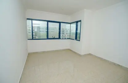 Empty Room image for: Apartment - 2 Bedrooms - 2 Bathrooms for rent in Al Jaheli - Al Ain, Image 1