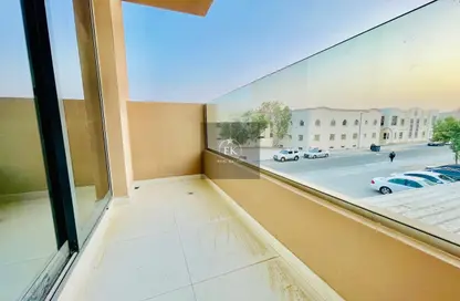 شقة - 2 غرف نوم - 2 حمامات للايجار في الرويكة - المويجي - العين