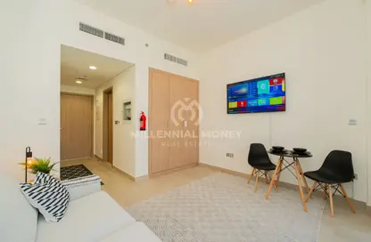 Apartment - 1 Bathroom for rent in Azizi Riviera 36 - Meydan One - Meydan - Dubai