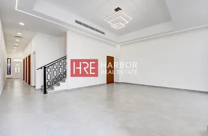 Villa - 4 Bedrooms - 4 Bathrooms for rent in Jumeirah 1 Villas - Jumeirah 1 - Jumeirah - Dubai