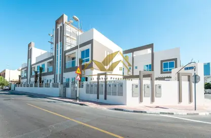Villa - 3 Bedrooms - 4 Bathrooms for rent in Al Badaa - Dubai