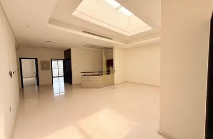 Villa - 5 Bedrooms - 5 Bathrooms for rent in Umm Suqeim 2 Villas - Umm Suqeim 2 - Umm Suqeim - Dubai