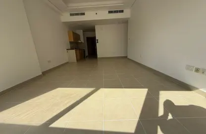 Apartment - 1 Bedroom - 2 Bathrooms for rent in ASB Tower - Dubai Silicon Oasis - Dubai