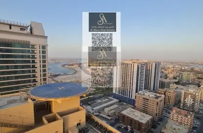 شقة - 3 غرف نوم - 4 حمامات للايجار في مساكن كورنيش عجمان - طريق كورنيش عجمان - عجمان