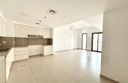 Apartment - 2 Bedrooms - 2 Bathrooms for rent in Zahra Breeze Apartments 3A - Zahra Breeze Apartments - Town Square - Dubai