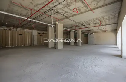 Retail - Studio for rent in The Maritime Centre - Maritime City - Dubai