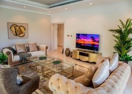 Living Room image for: Villa - 6 bedrooms - 6 bathrooms for rent in Garden Homes Frond D - Garden Homes - Palm Jumeirah - Dubai, Image 1