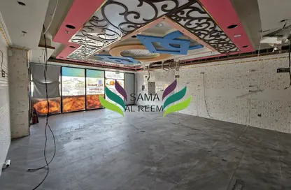 Shop - Studio - 2 Bathrooms for rent in JAR - Jumeirah Garden City - Al Satwa - Dubai