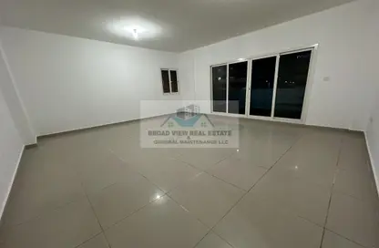 Empty Room image for: Apartment - 3 Bedrooms - 3 Bathrooms for rent in Tower 45 - Al Reef Downtown - Al Reef - Abu Dhabi, Image 1
