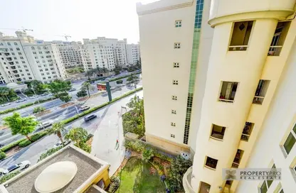 Apartment - 2 Bedrooms - 3 Bathrooms for rent in Al Sultana - Shoreline Apartments - Palm Jumeirah - Dubai