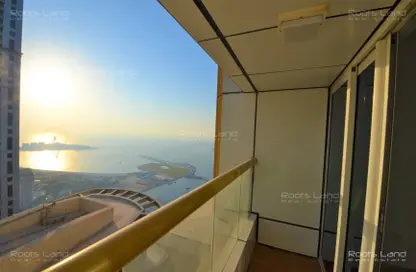 Balcony image for: Apartment - 4 Bedrooms - 3 Bathrooms for sale in Elite Residence - Dubai Marina - Dubai, Image 1